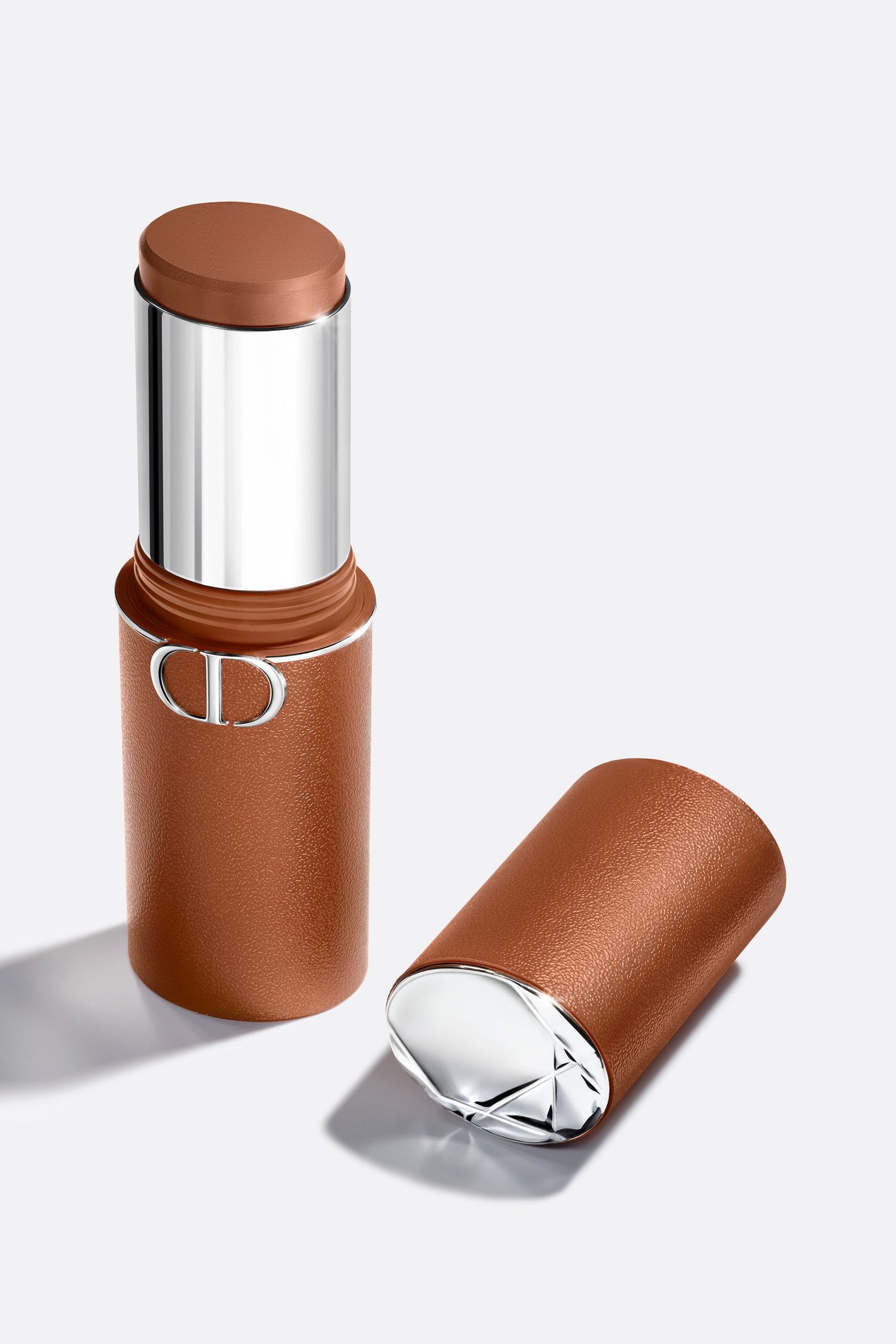 Dior Forever Skin Bronze color 03 — 03 Light Medium