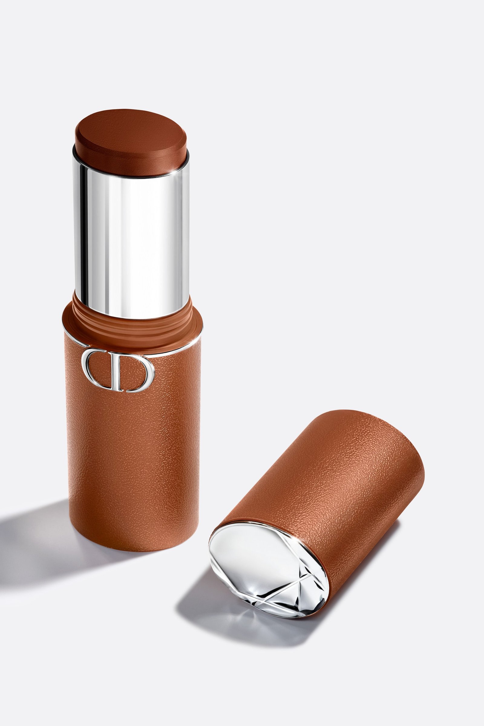 Dior Forever Skin Bronze color 06 — 06 Deep Dark